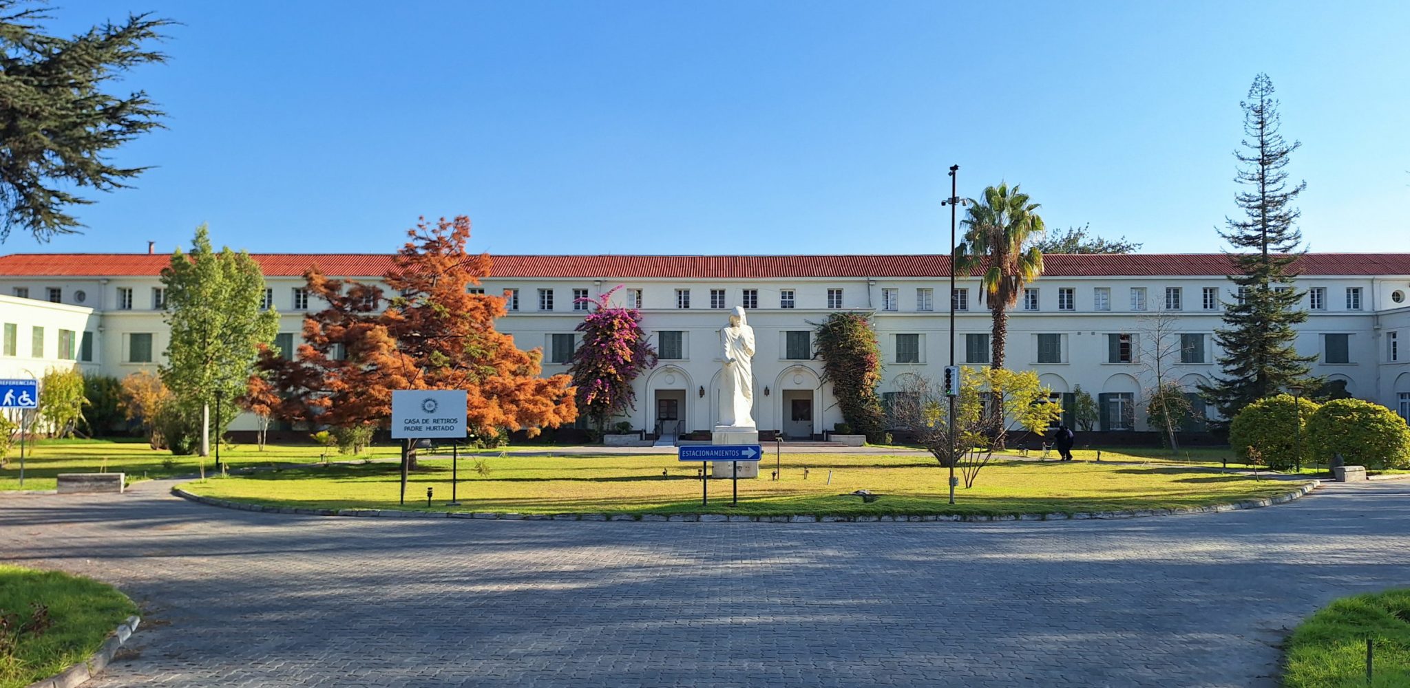 Centro_de_Espiritualidad_Loyola,_Padre_Hurtado,_Santiago